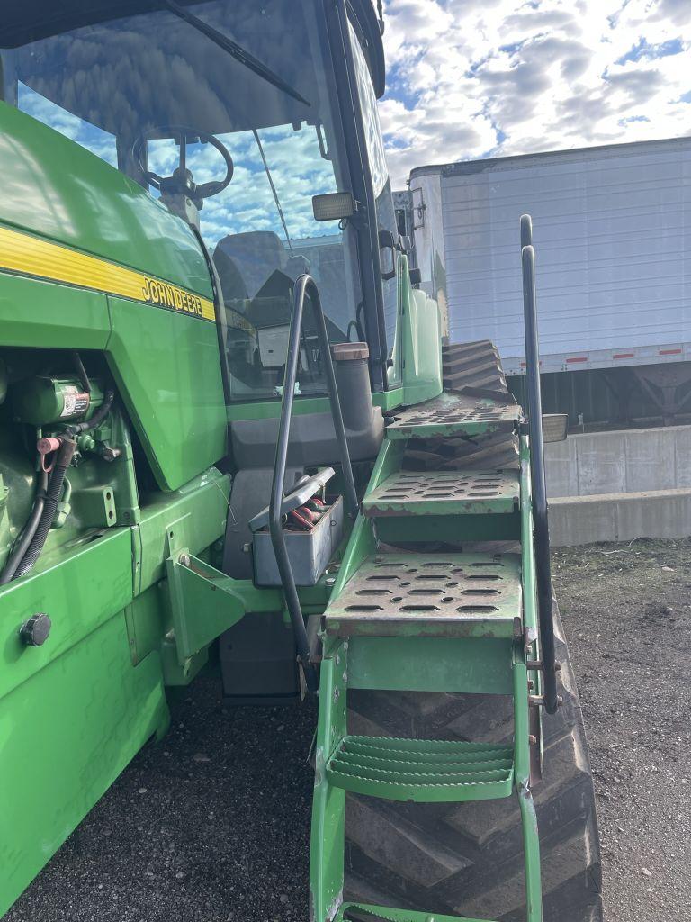 JOHN DEERE 8200T TRACK TRACTOR, 20 FRONT WEIGHTS, 3PT, PTO, 3 REMOTES, QUICK ATTACH, 25'' TRACKS, 56