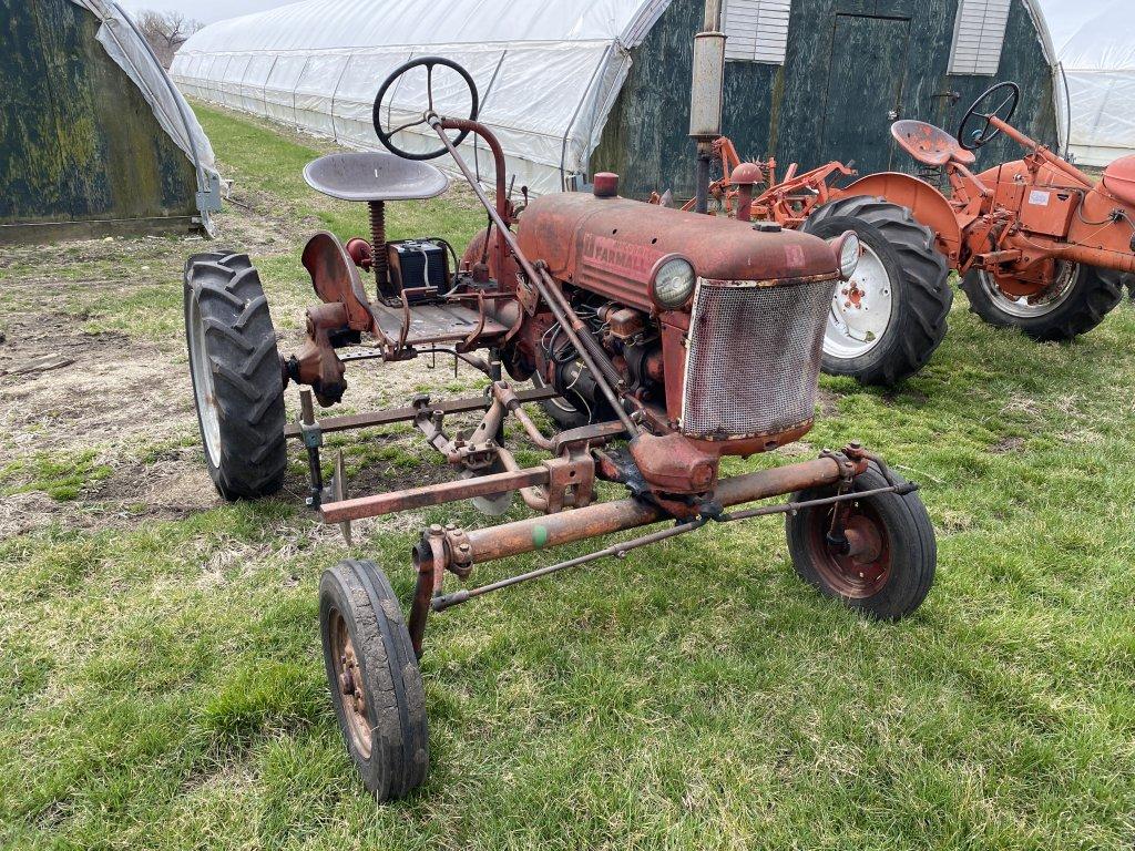 FARMALL MCCORMICK CUB TRACTOR, GAS ENGINE, PTO, WITH CULTIVATOR FRAME, 8-24 REAR TIRES, S/N: 178474
