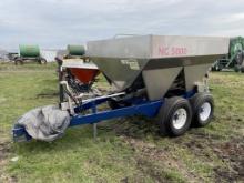 2010 NEWTON CROUCH NC5000 SPREADER, 5-TON, 540 PTO, TANDEM AXLE, 12.5L-15SL TIRES