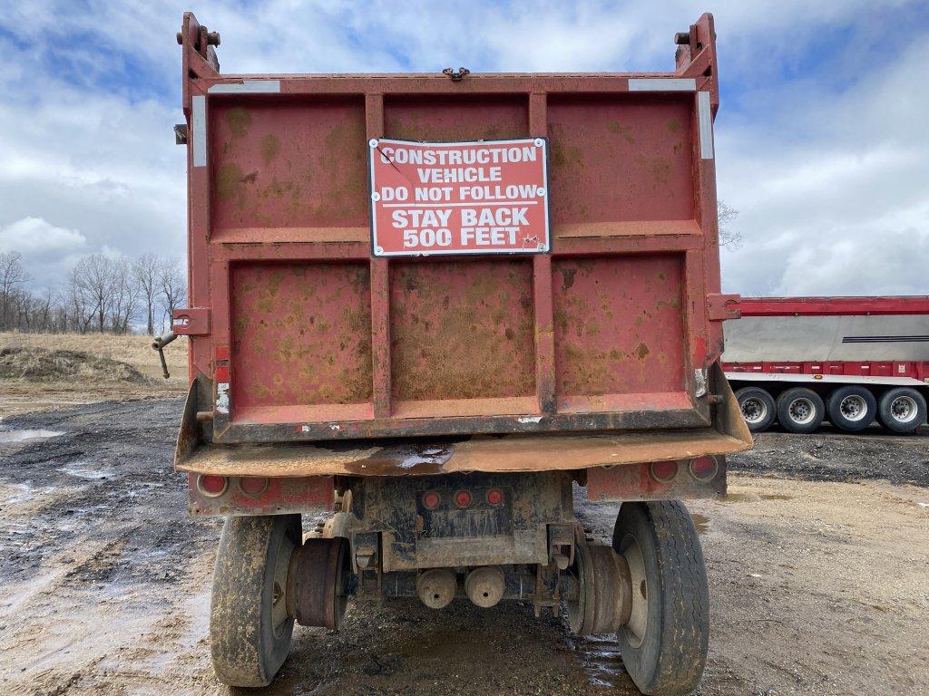 2004 J&J QUAD AXLE LEAD RUBBLE TUB, TRAILER ROLLED OVER, FRAME IS BENT, BOX APPEARS GOOD, MISSING MO