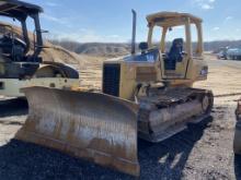 2005 CAT D5G XL CRAWLER DOZER, OROPS, 6-WAY BLADE, 105'' BLADE, 20'' TRACKS, ENGINE MODEL 3046, 7200