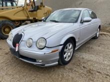 2002 JAGUAR S-TYPE, 4-DOOR SEDAN, 3.0L V6 GAS ENGINE, AUTO TRANS, PW, PL, PM, AM/FM-CD, SUN ROOF, CR