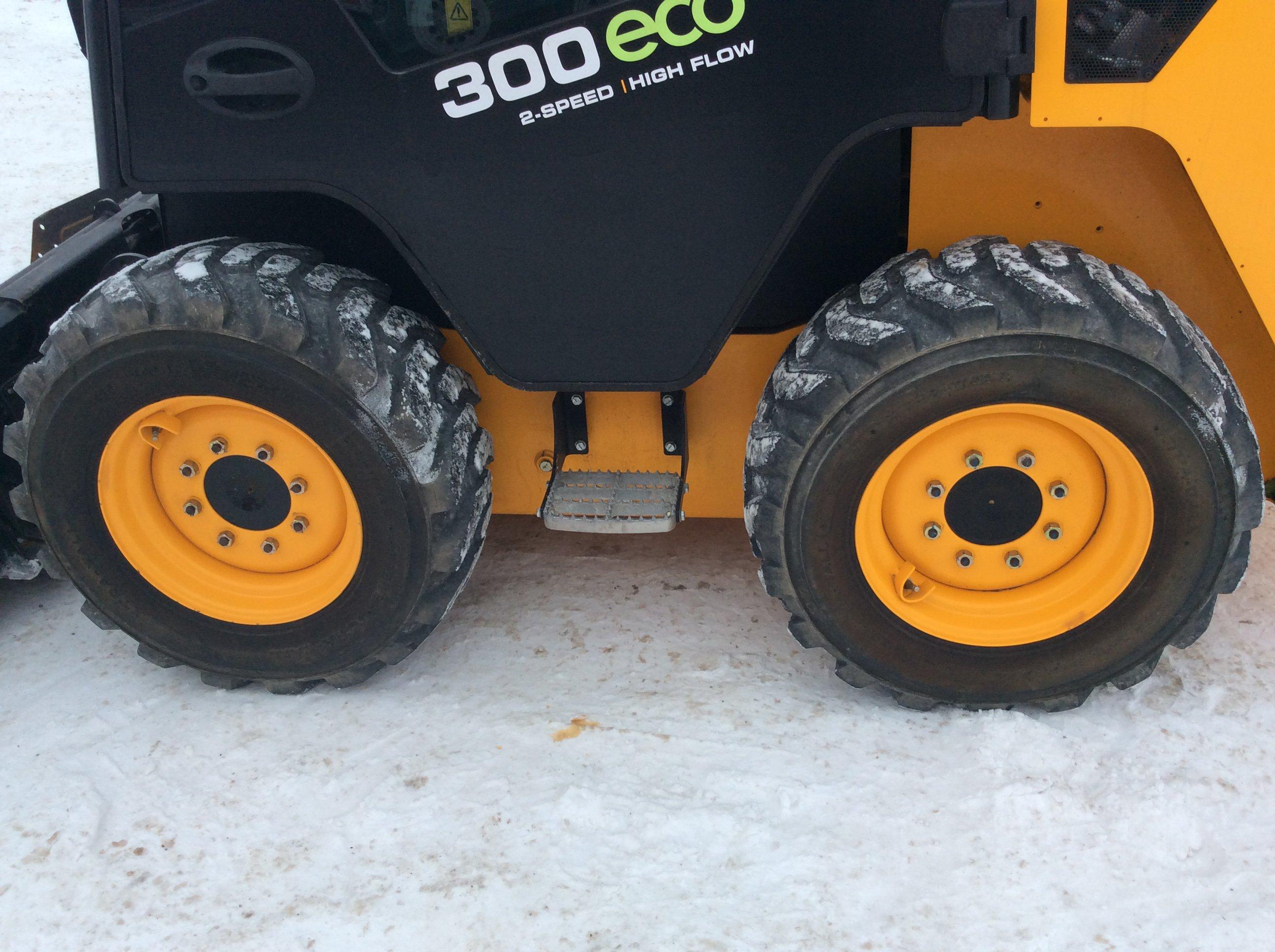 2016 JCB 300 Eco Steer Skid Steer