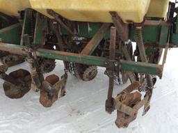 JD 7000 6 Row Planter