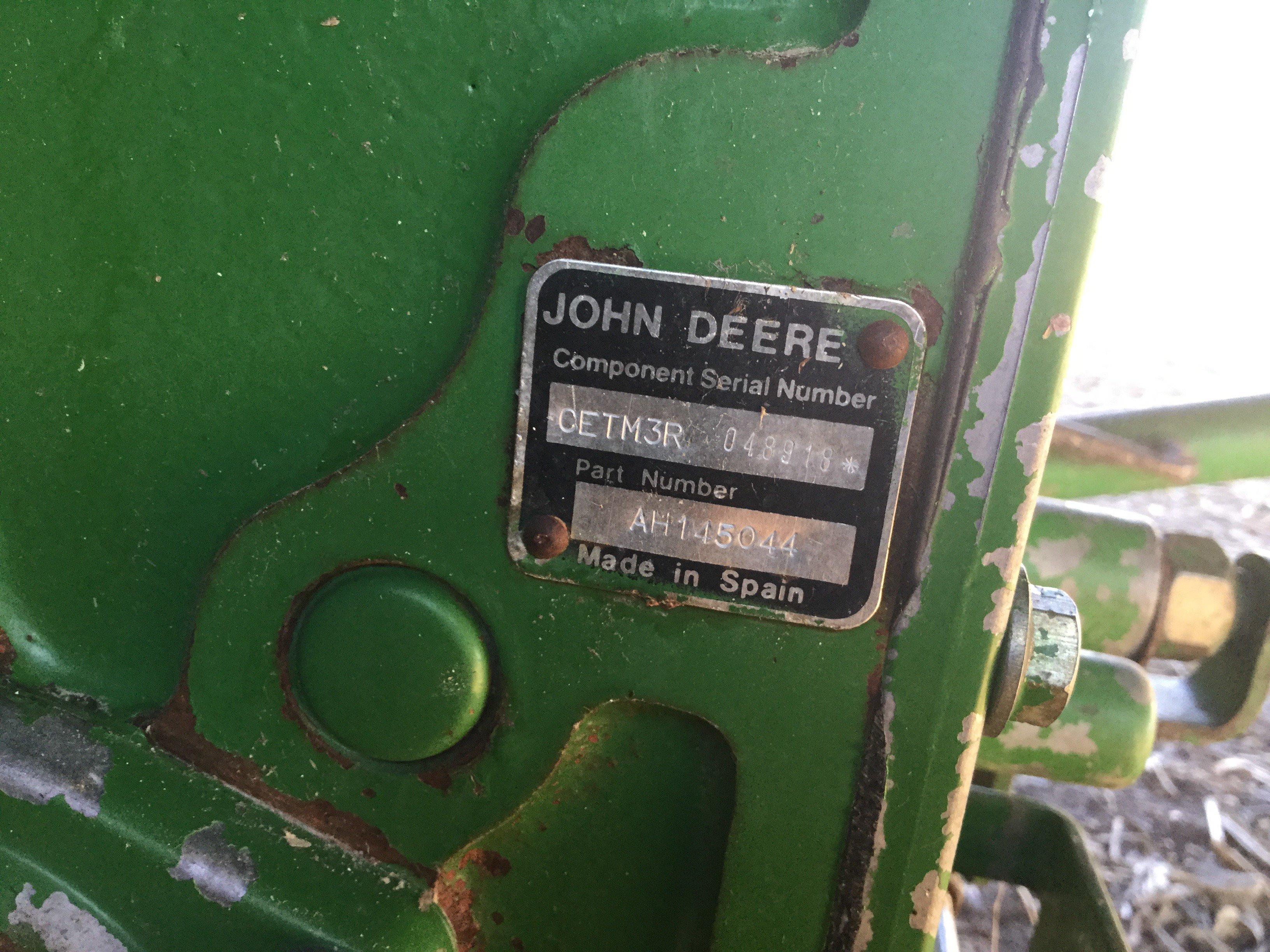 1999 JD 9510 combine