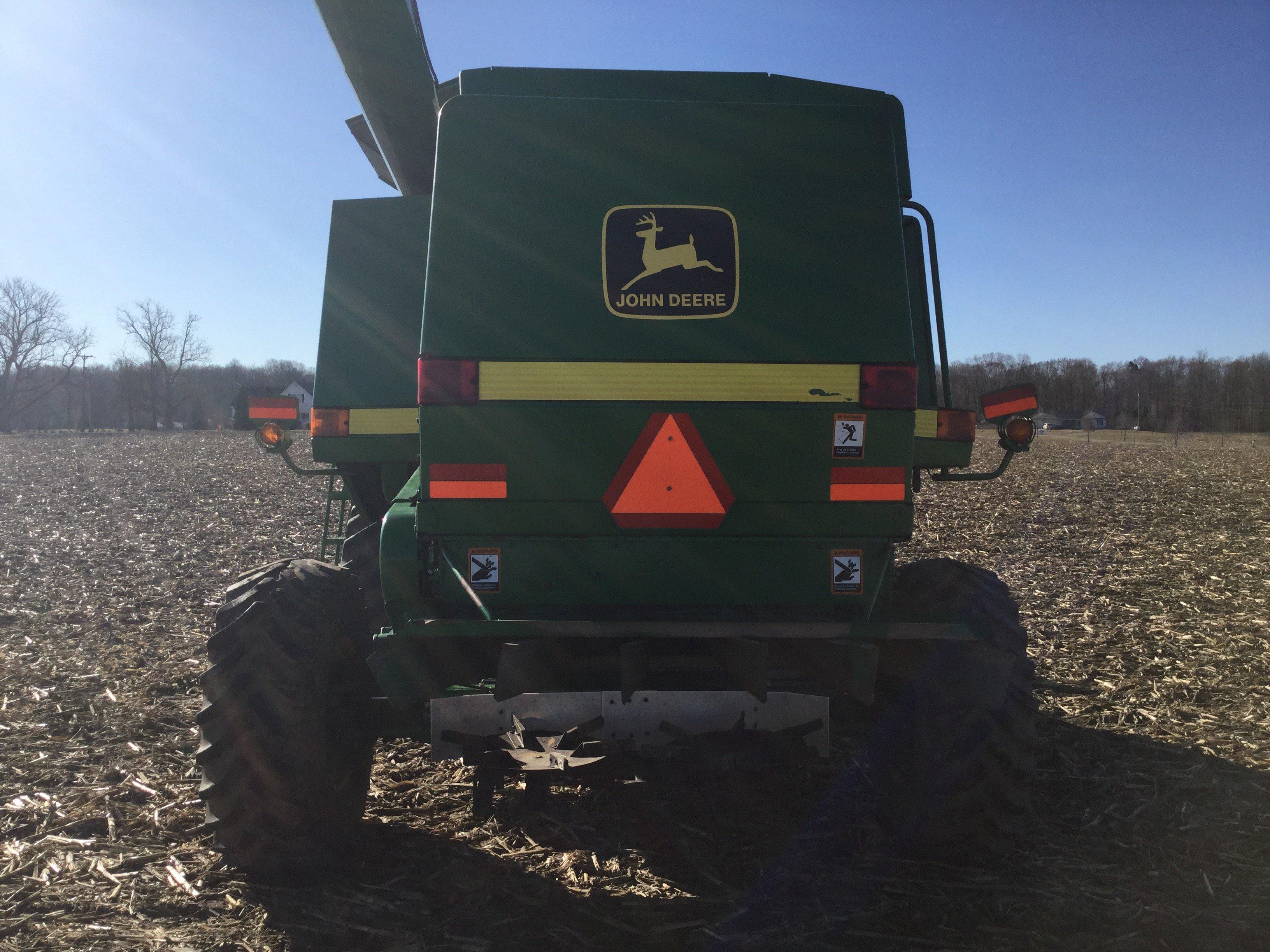 1999 JD 9510 combine