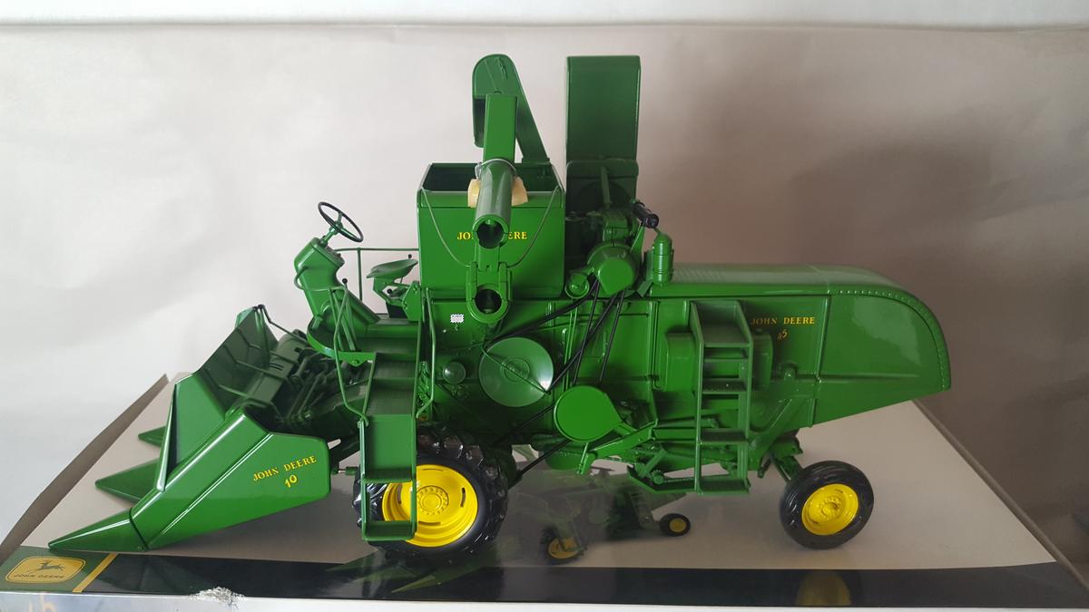 JD 45 Combine Prestige Series