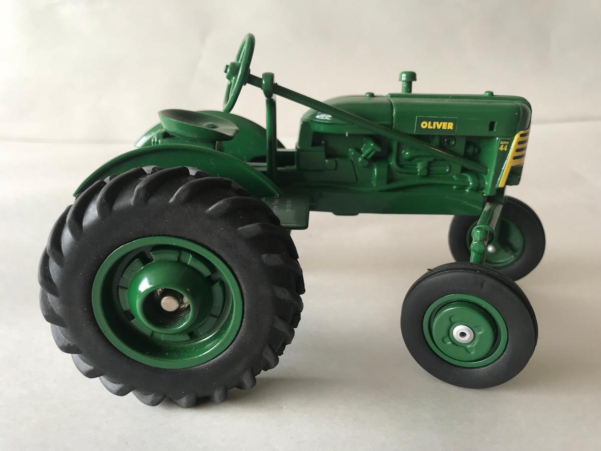 Oliver Super 44 Tractor