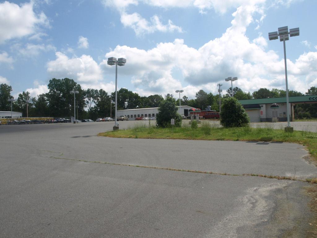 Commercial property on Hwy.52 in NC