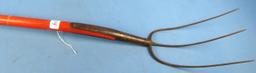 Hay Fork (rake); Wb304; 4 Ft.; Bent Hndl; Orig. Red; Winchester