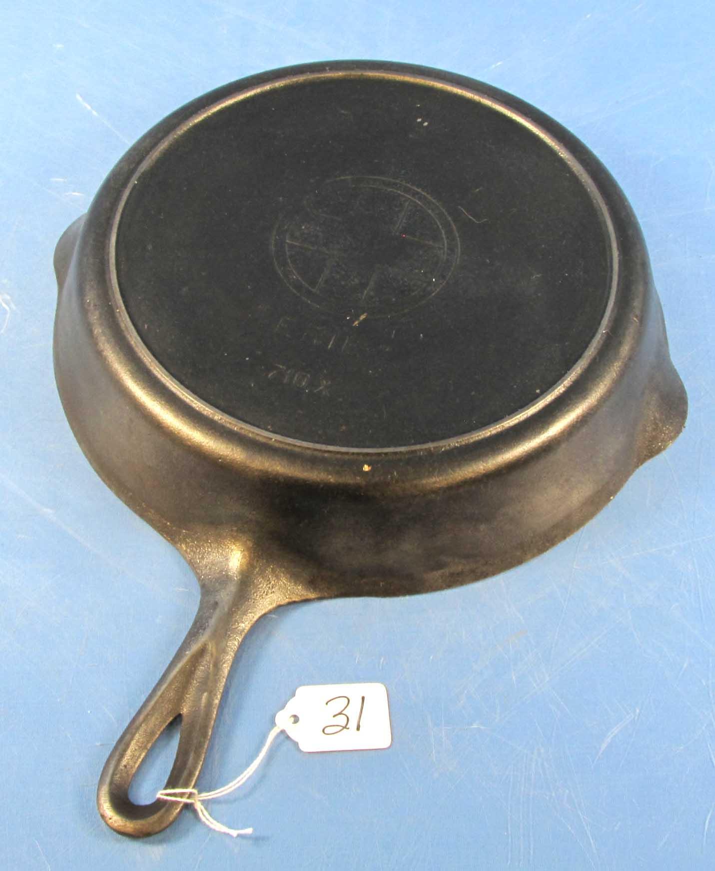 Skillet; #9; Griswold; "erie"; Ll; Slant; Hr; P/n 710