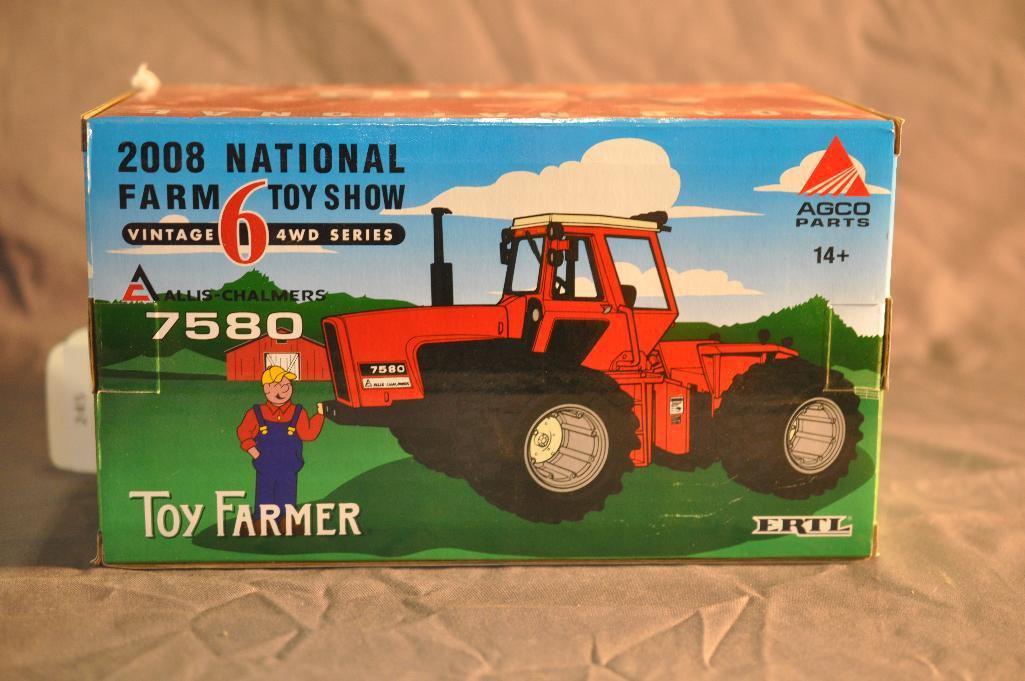 Ertl 1/32nd Scale Toy Farmer 7580 Allis Chalmers Tractor