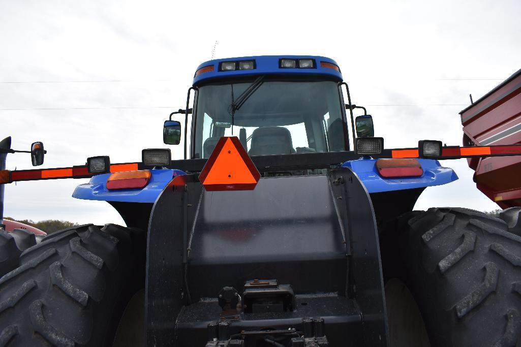 '07 New Holland TJ330 4wd tractor