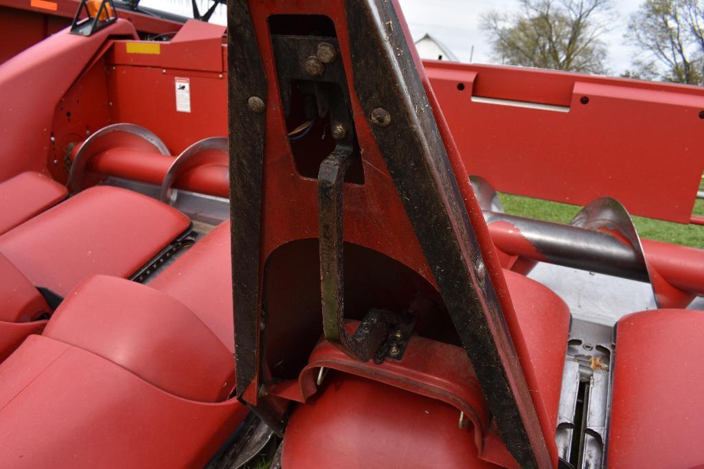 '12 Case-IH 3406 6 row 30" corn head