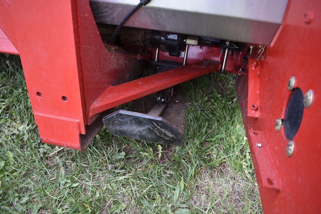 '12 Case-IH 3406 6 row 30" corn head