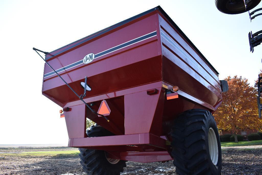 J&M 875-18 grain cart