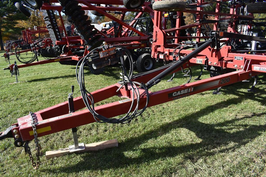 '14 Case-IH Tiger-Mate 200 46.5' field cultivator