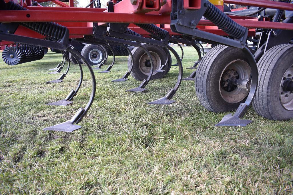 '14 Case-IH Tiger-Mate 200 46.5' field cultivator