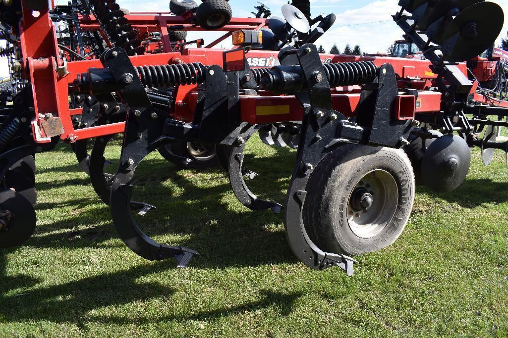 '13 Case-IH 870 Ecolo-Tiger 9-shank disc ripper