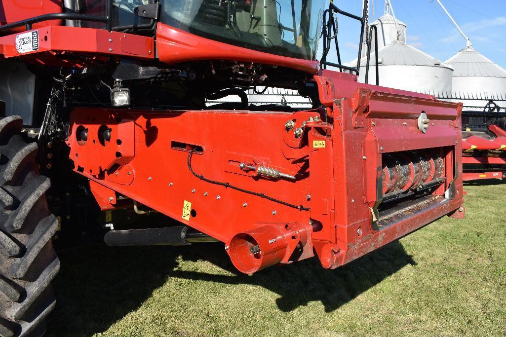 '16 Case-IH 8240 4wd combine