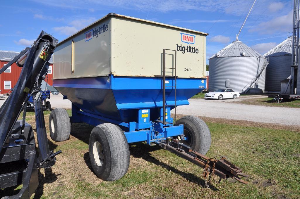 DMI D475 center dump gravity wagon