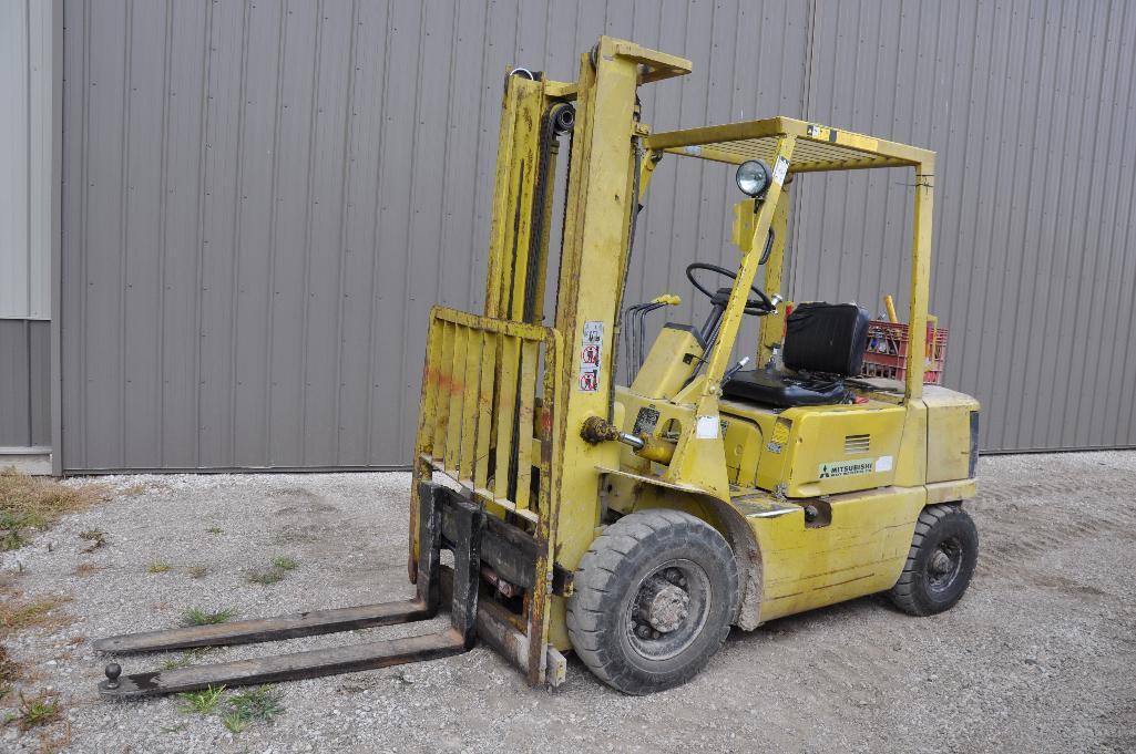 Mitsubishi FD25 5,000 lb. diesel forklift