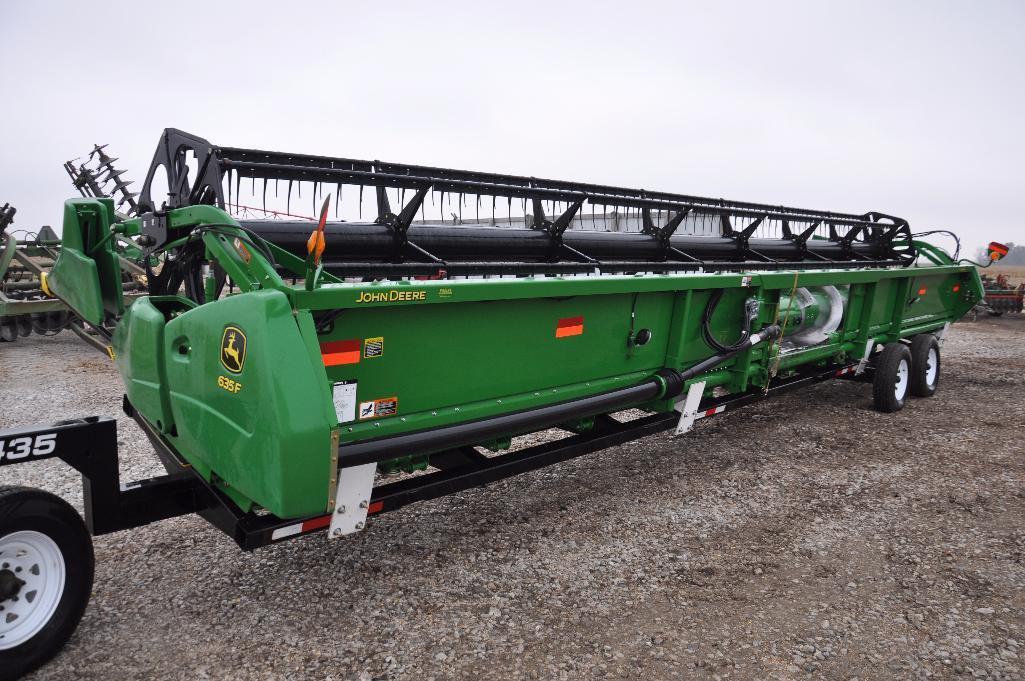 '10 JD 635F HydraFlex 35' flex platform