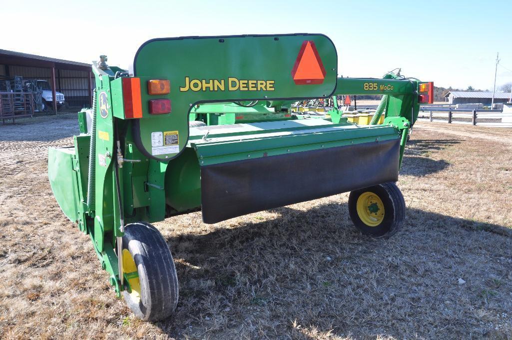 '09 JD 835 MoCo center pivot mower conditioner