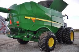 '12 JD S680 2wd combine