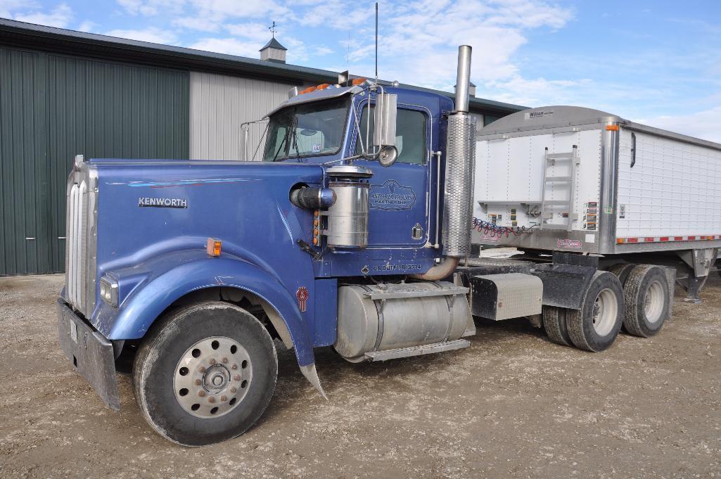 '95 Kenworth W900 daycab truck