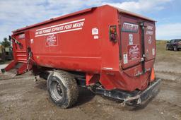 Roto-Mix Forage Express 414-14B mixer feed wagon