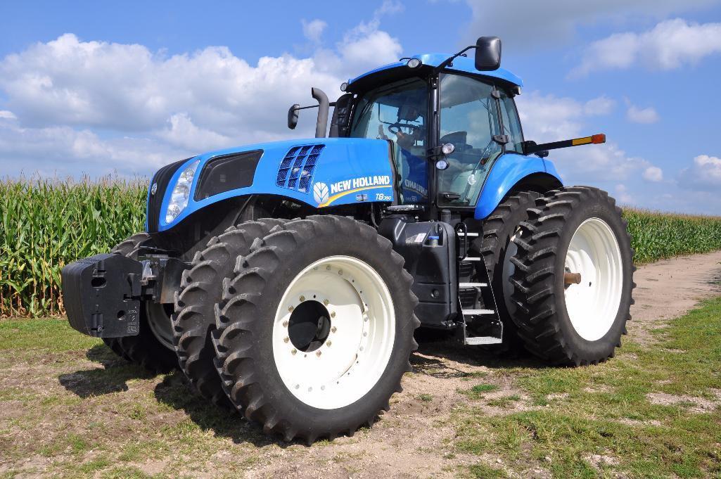 '13 New Holland T8.390 MFWD tractor