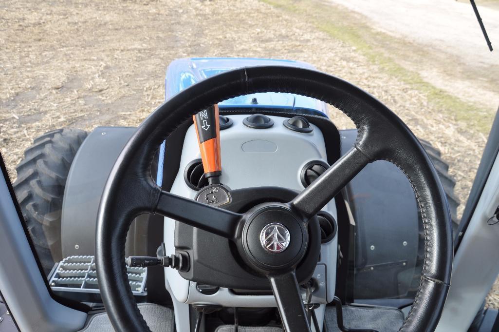 '13 New Holland T8.390 MFWD tractor