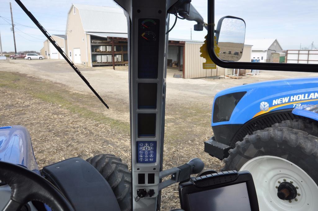 '13 New Holland T8.390 MFWD tractor