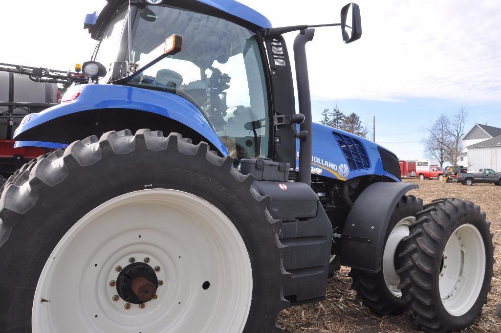 '13 New Holland T8.390 MFWD tractor