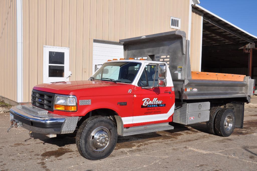 '94 Ford F-Super Duty XLT dump truck