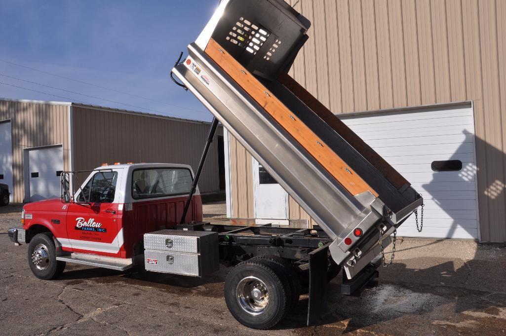 '94 Ford F-Super Duty XLT dump truck