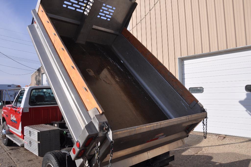 '94 Ford F-Super Duty XLT dump truck