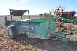 JD 370 manure spreader