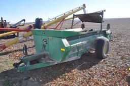 JD 370 manure spreader