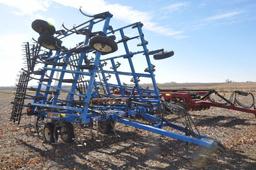 DMI Tiger-Mate II 30'6" field cultivator