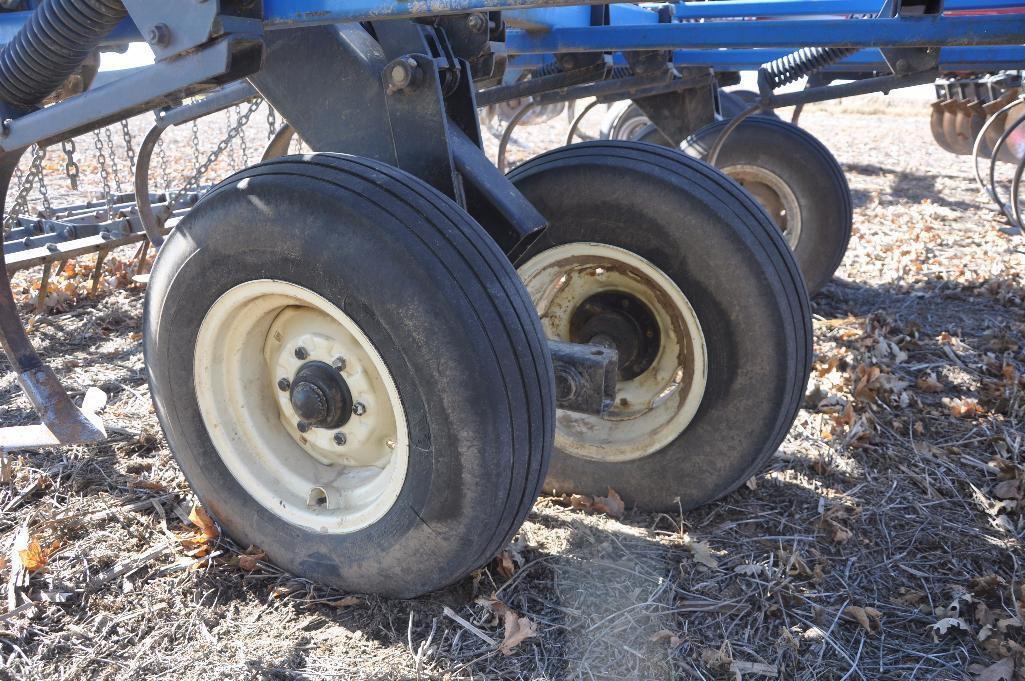 DMI Tiger-Mate II 30'6" field cultivator