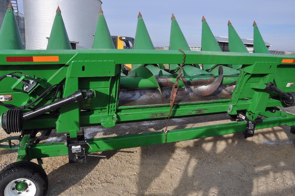 '08 JD 608C 8 row 30" corn head