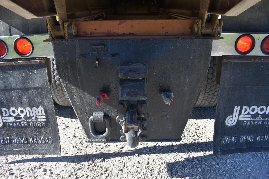 '87 Peterbilt 349 tandem axle grain truck