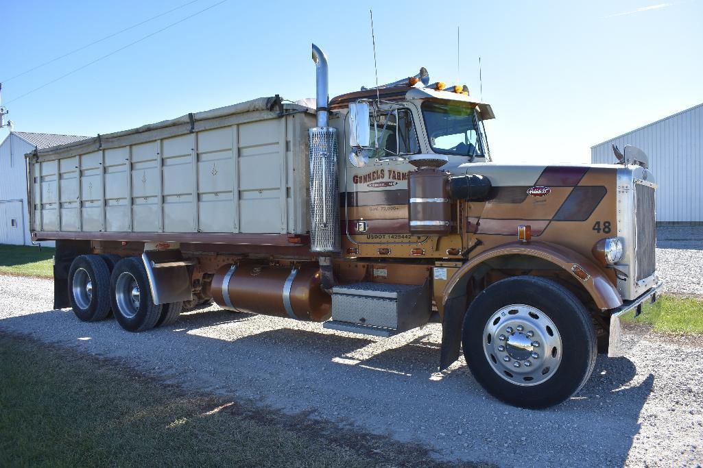 '87 Peterbilt 349 tandem axle grain truck