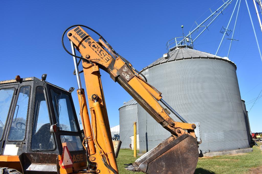 Case 680G extend-a-hoe backhoe