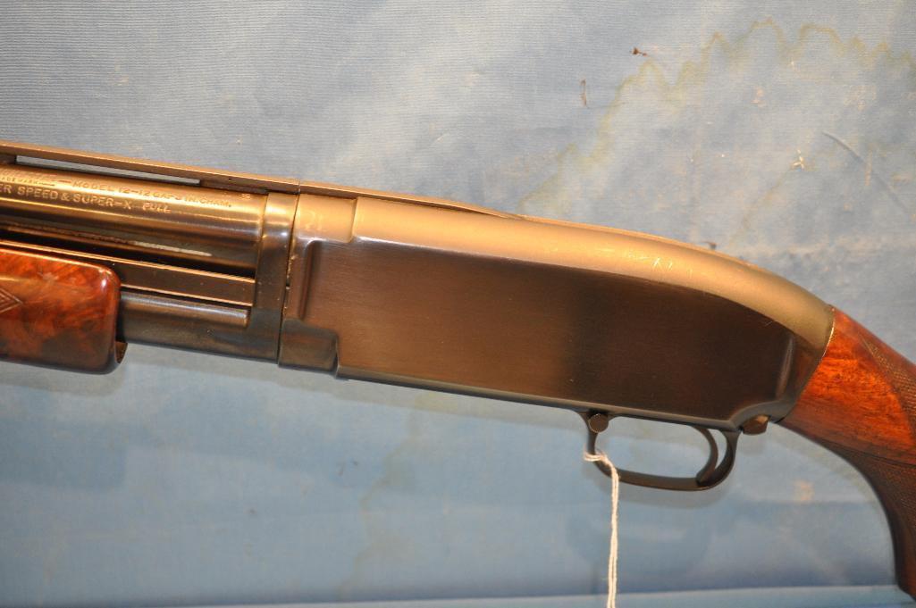 WINCHESTER MODEL 12 12 GAUGE PUMP SHOTGUN