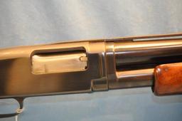 WINCHESTER MODEL 12 12 GAUGE PUMP SHOTGUN