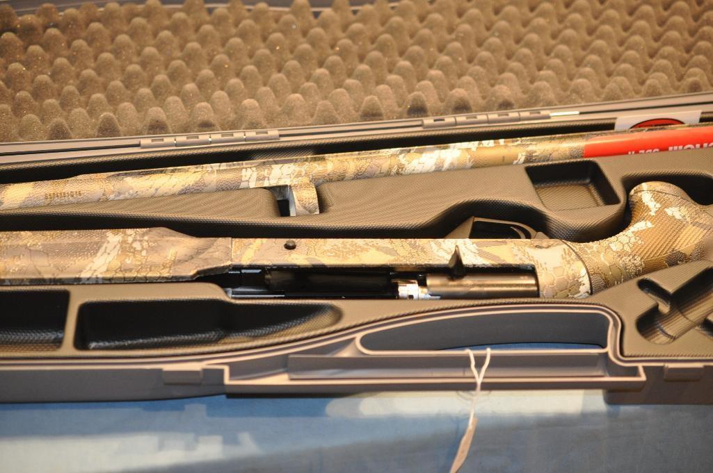 Benelli Super Black Eagle II 12 ga. Semi auto shotgun