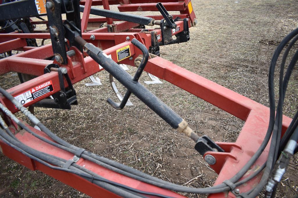 '05 Case-IH Tigermate II 28.5' field cultivator